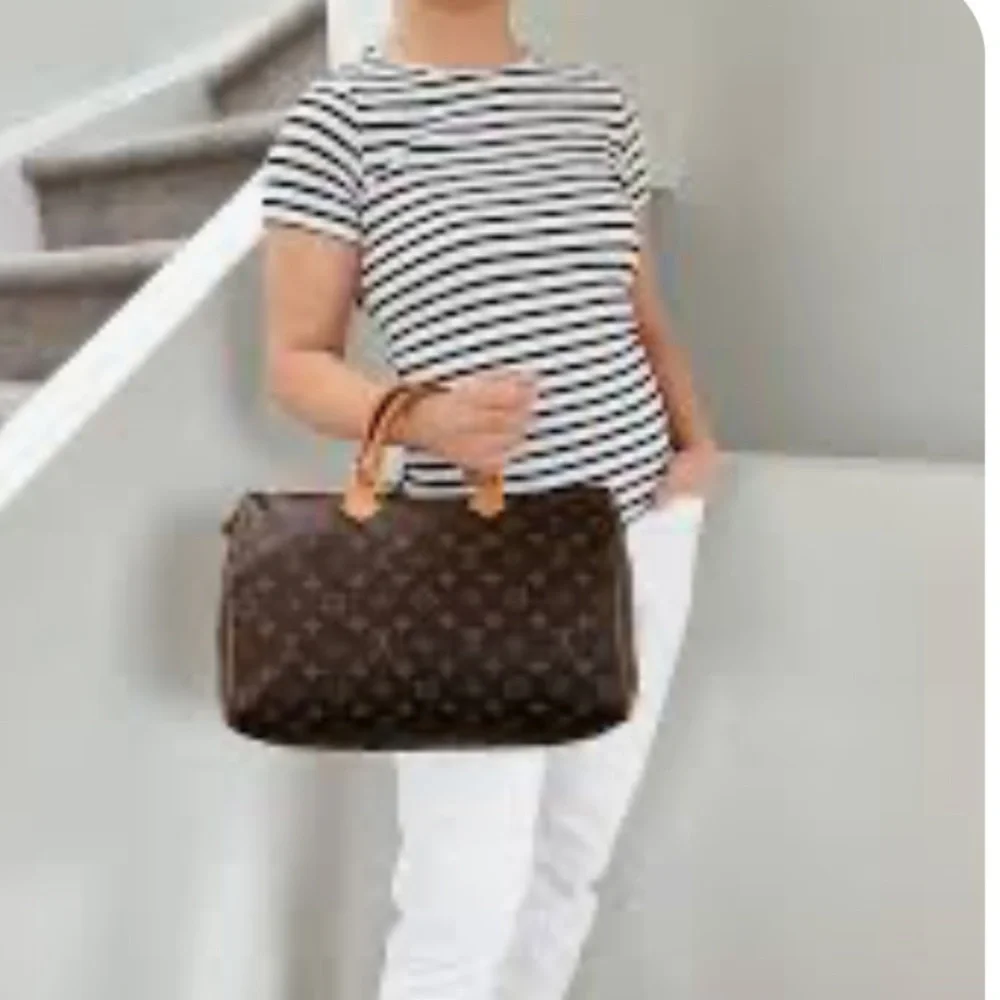 Authentic Louis Vuitton Speedy 35 Vintage Brown and Orange Satchel - Picture 13 of 13